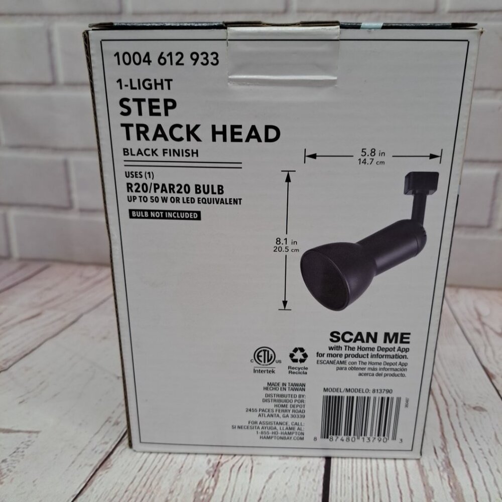 Hampton Bay 1-Light Black FInish Step Track Lighting Head  R20/PAR20 - Picture 3 of 6